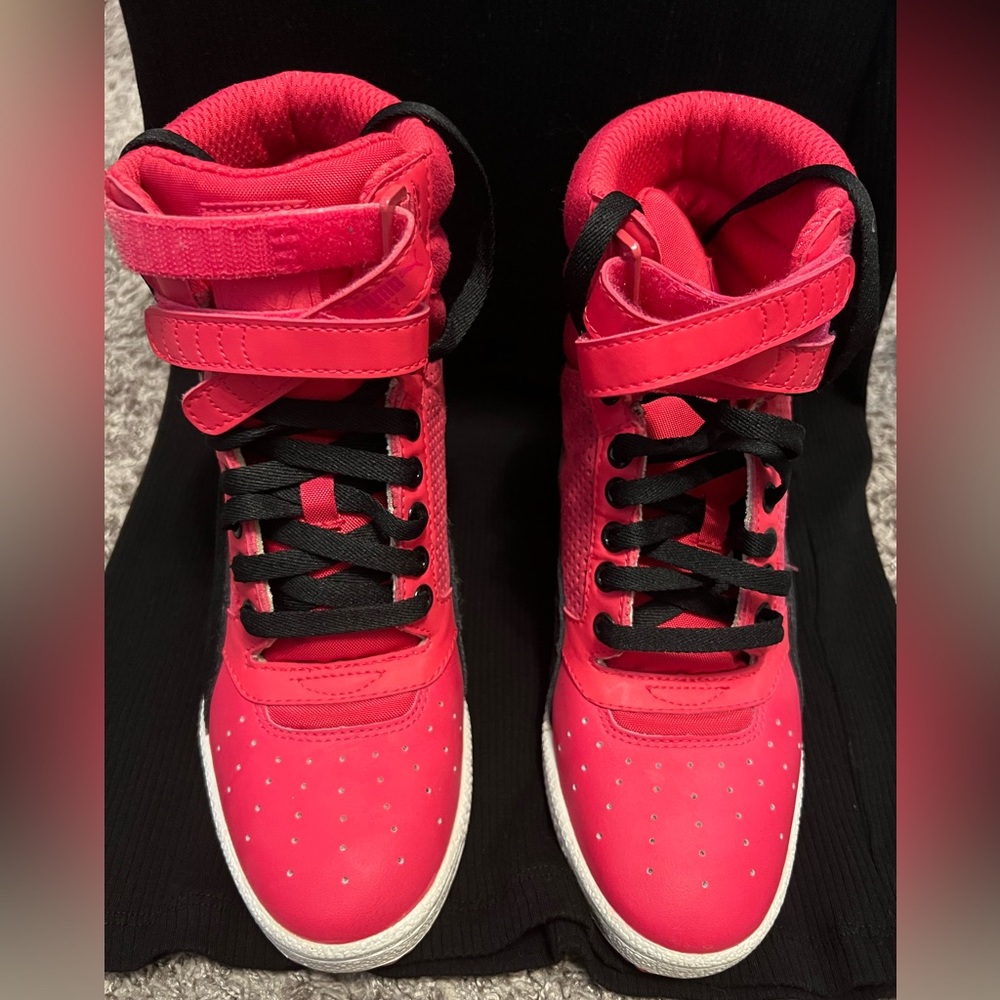Puma Woman’s wedge sneakers size 7 1/2